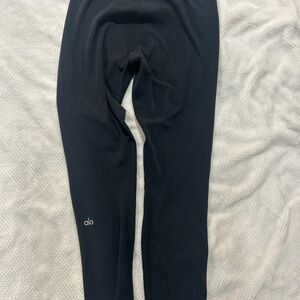 ALO Sweater Black Leggings